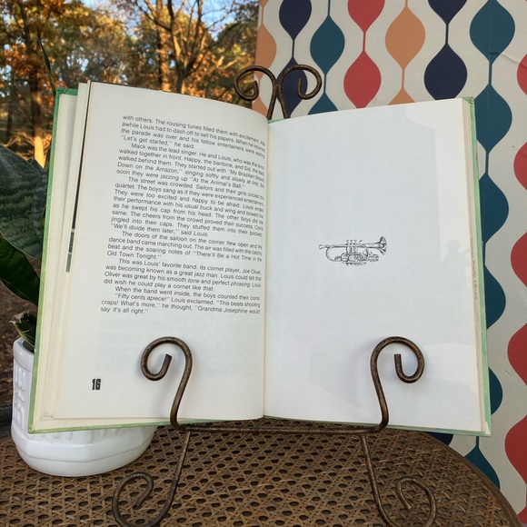 Jazz Ambassador Louis Armstrong by Ruby Wilson Sanders 1973 Hardback USA Printed - Picture 8 of 13